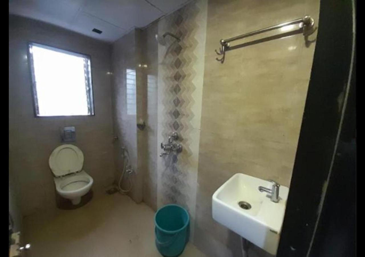 Hotel Sai Ganesh Lodging & Boarding By Wb Inn Titwala Eksteriør billede