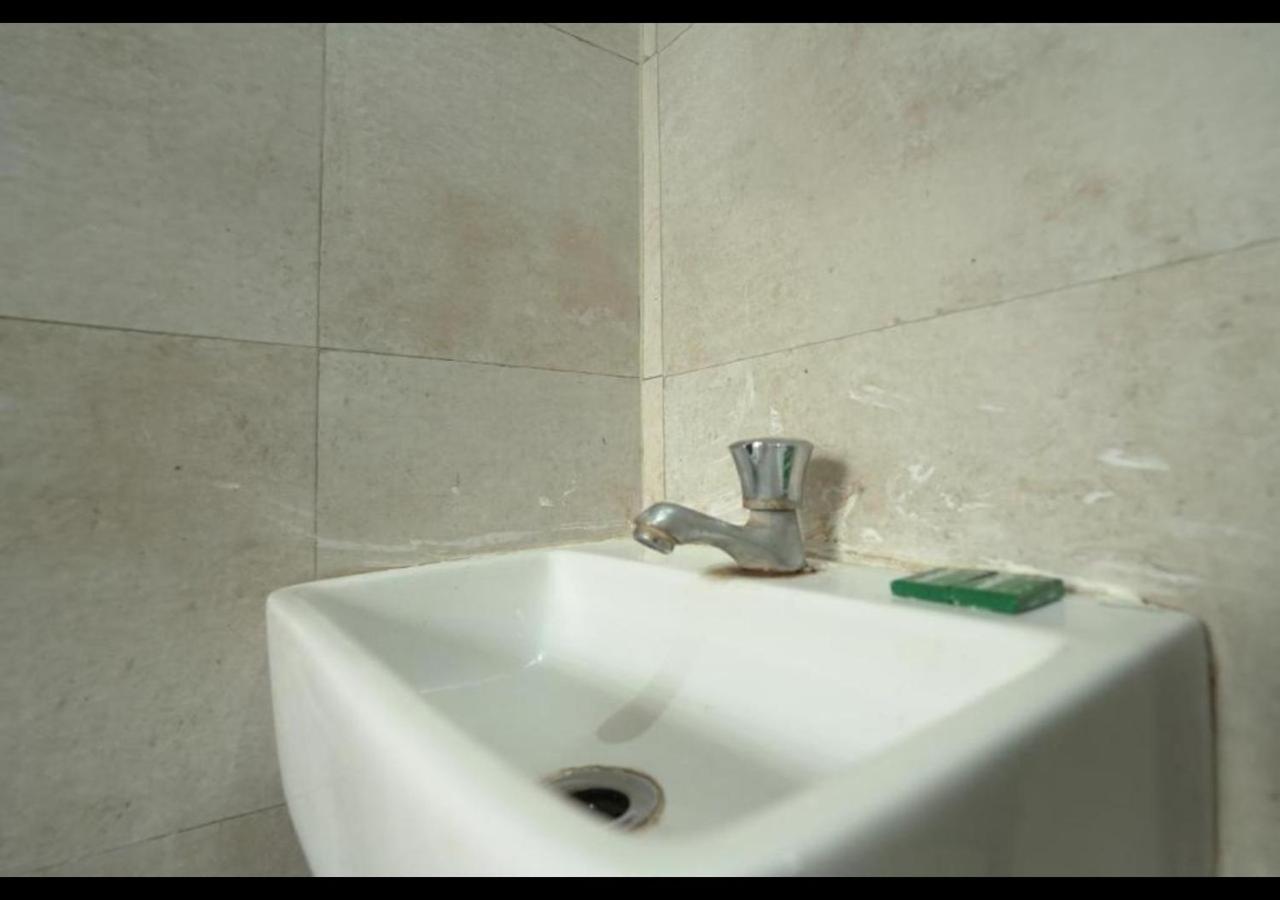 Hotel Sai Ganesh Lodging & Boarding By Wb Inn Titwala Eksteriør billede